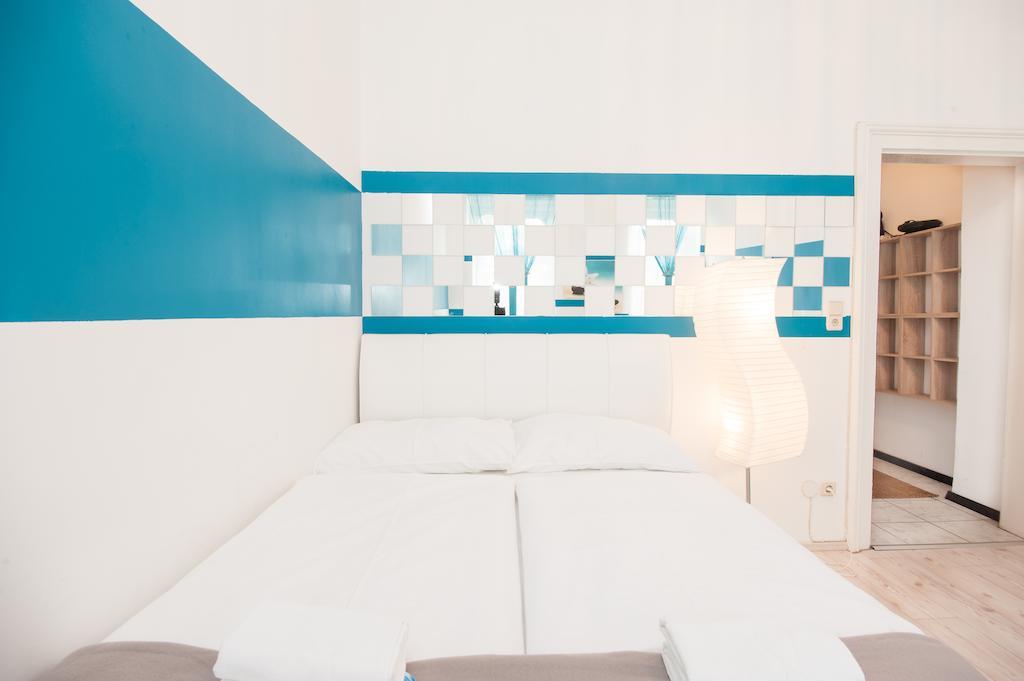 Royal Resort Apartments Westbahnhof Viena Quarto foto