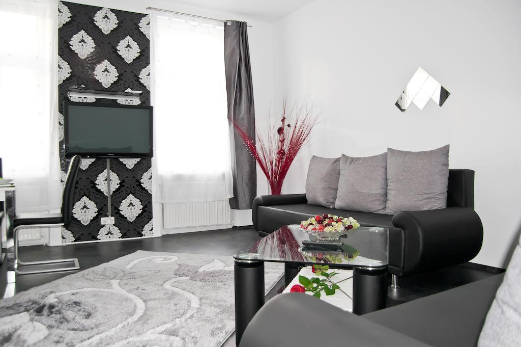 Royal Resort Apartments Westbahnhof Viena Quarto foto