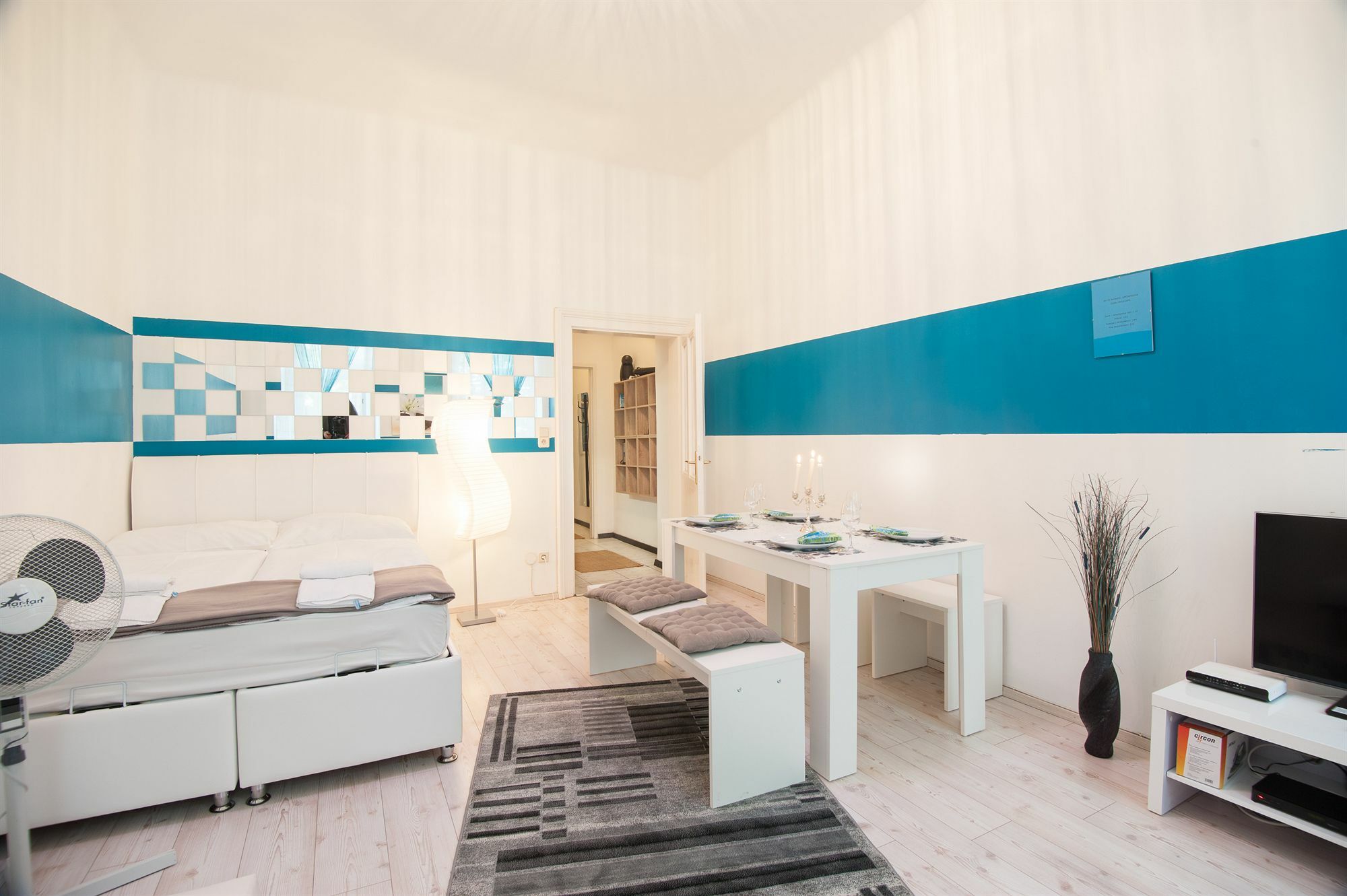 Royal Resort Apartments Westbahnhof Viena Exterior foto