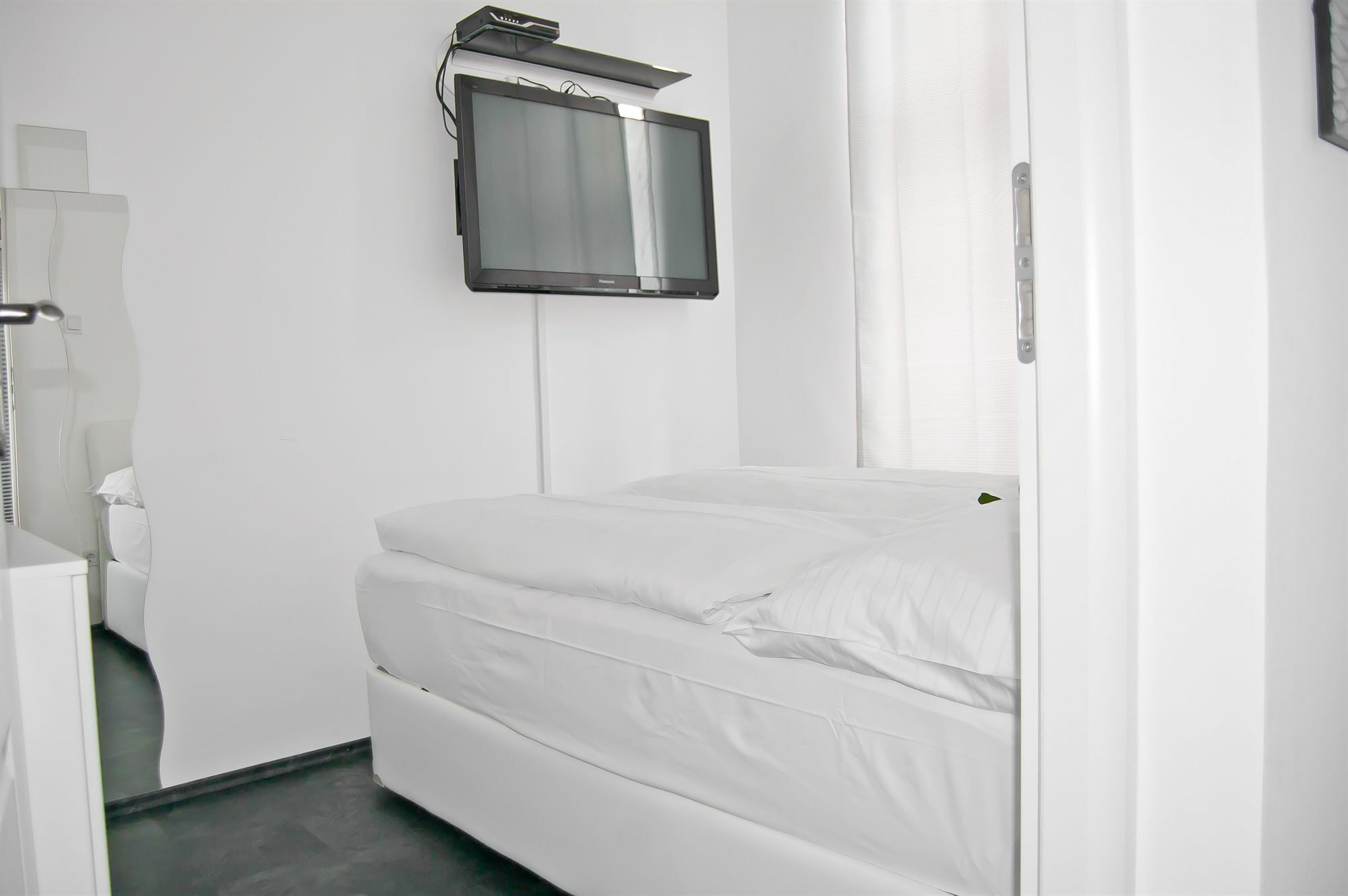 Royal Resort Apartments Westbahnhof Viena Exterior foto